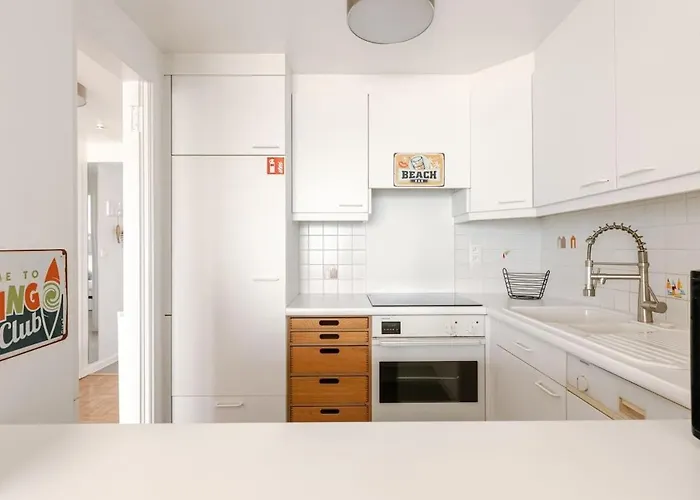 Casiola - New With Beautiful Sea View Apartment *