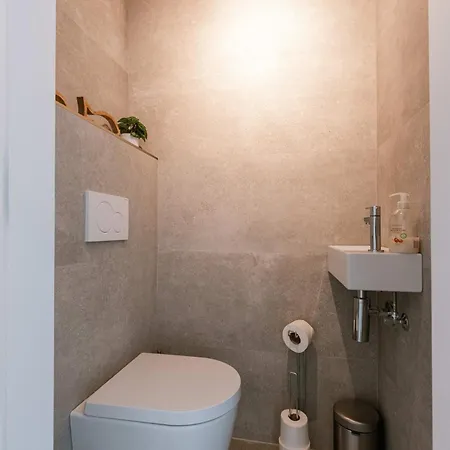 Huswell - New With Beautiful Sea View Appartement