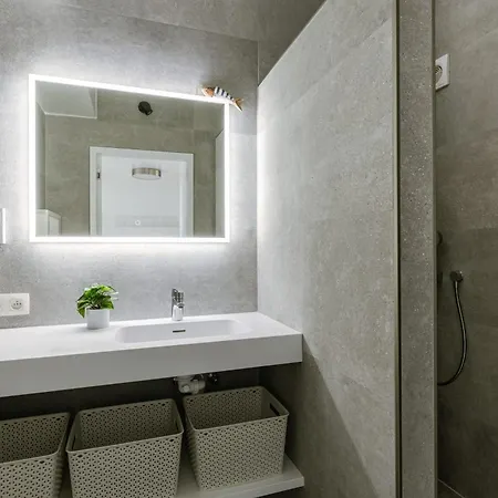 Huswell - New With Beautiful Sea View Appartement