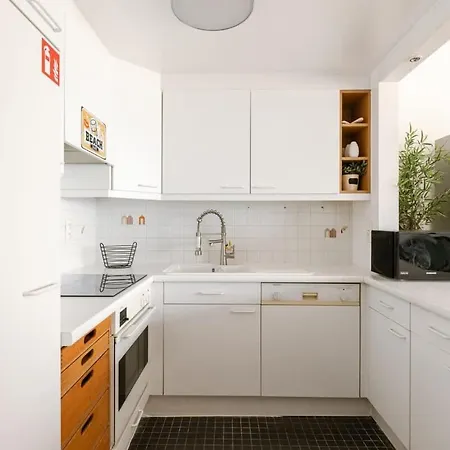 Apartmán Casiola - New With Beautiful Sea View *